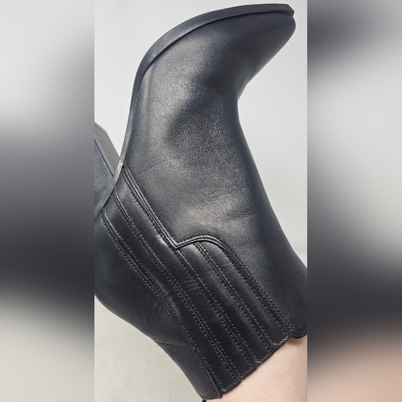 Marc Fisher Women's Oshay Black Pointed Block Leather Ankle Boots Size 9.5 - Picture 4 of 15